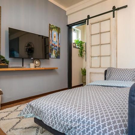 Arty Vintage Townhouse With Rooftop Shower & Sun Loungers Olhão Exteriör bild