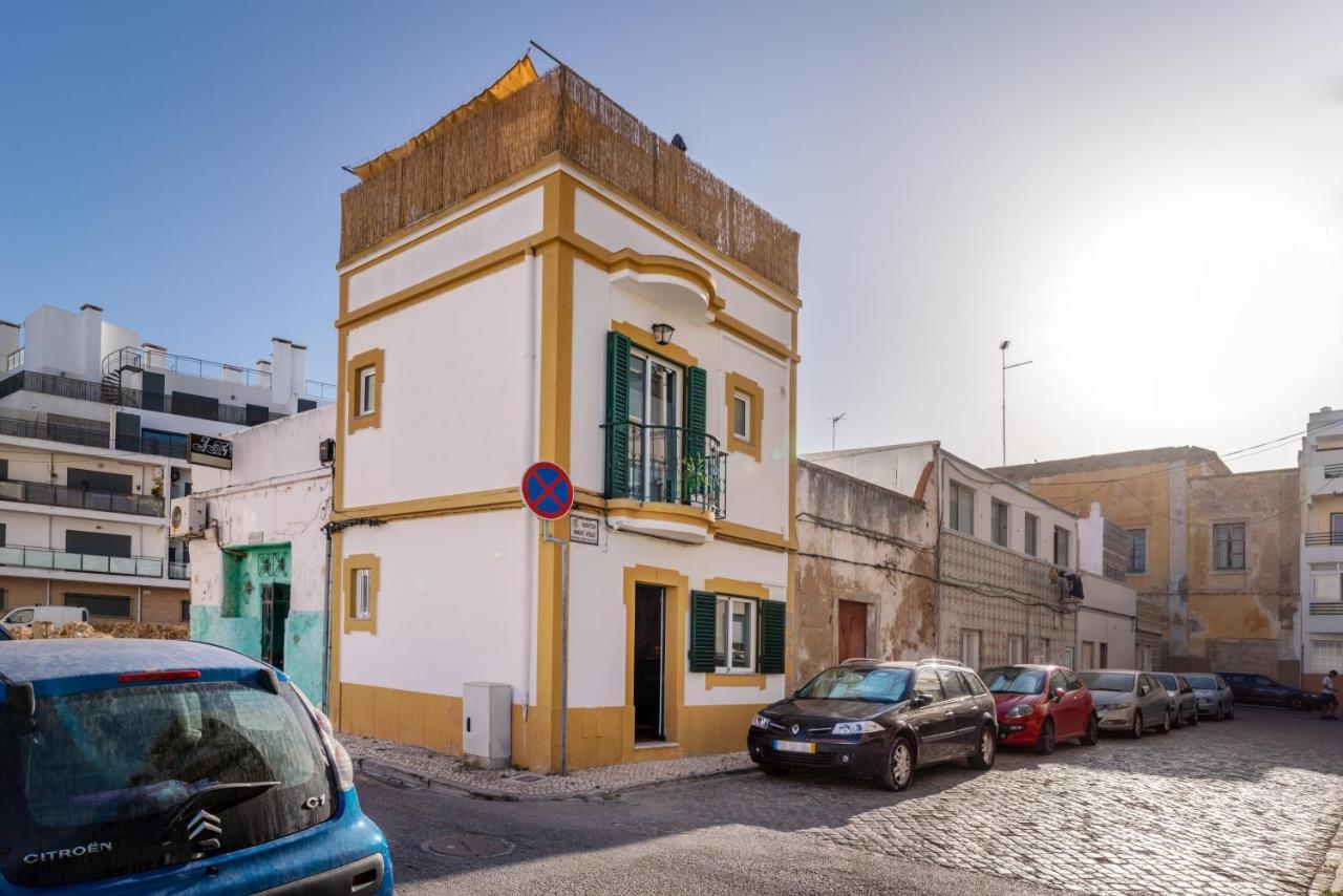 Arty Vintage Townhouse With Rooftop Shower & Sun Loungers Villa Olhão Exteriör bild