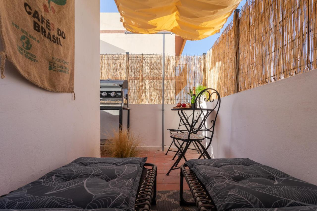 Arty Vintage Townhouse With Rooftop Shower & Sun Loungers Olhão Exteriör bild