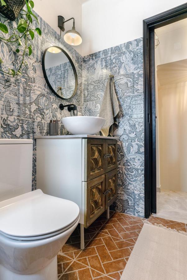 Arty Vintage Townhouse With Rooftop Shower & Sun Loungers Olhão Exteriör bild